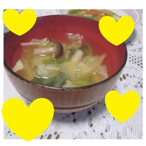 白菜・白葱・やなぎ松茸のおみそ汁